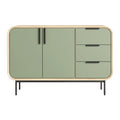 Moderne groene kast met houten afwerking en zwarte handgrepen